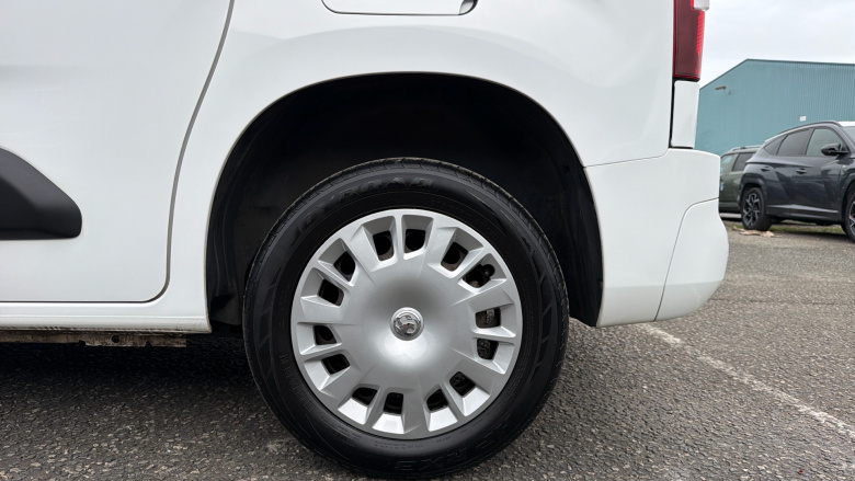 Vauxhall Combo Cargo Combo L1 Diesel 2300 1.5 Turbo D 100ps H1 Sportive Van